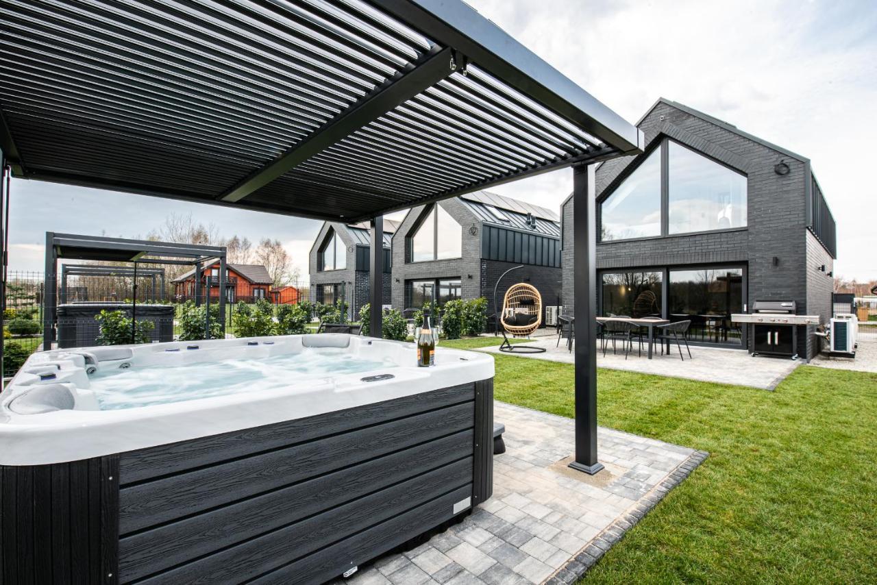 Odnova - Holiday Home With Spa Bobolin Bagian luar foto